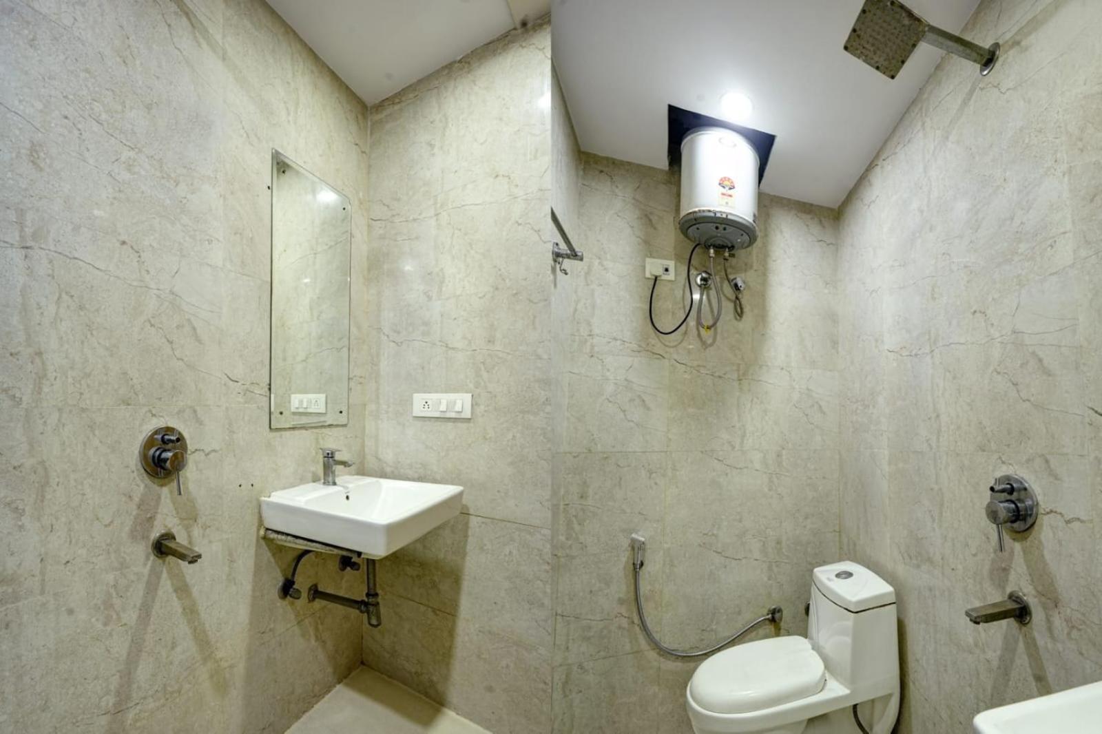 Grand Asian Plaza Hotel New Delhi