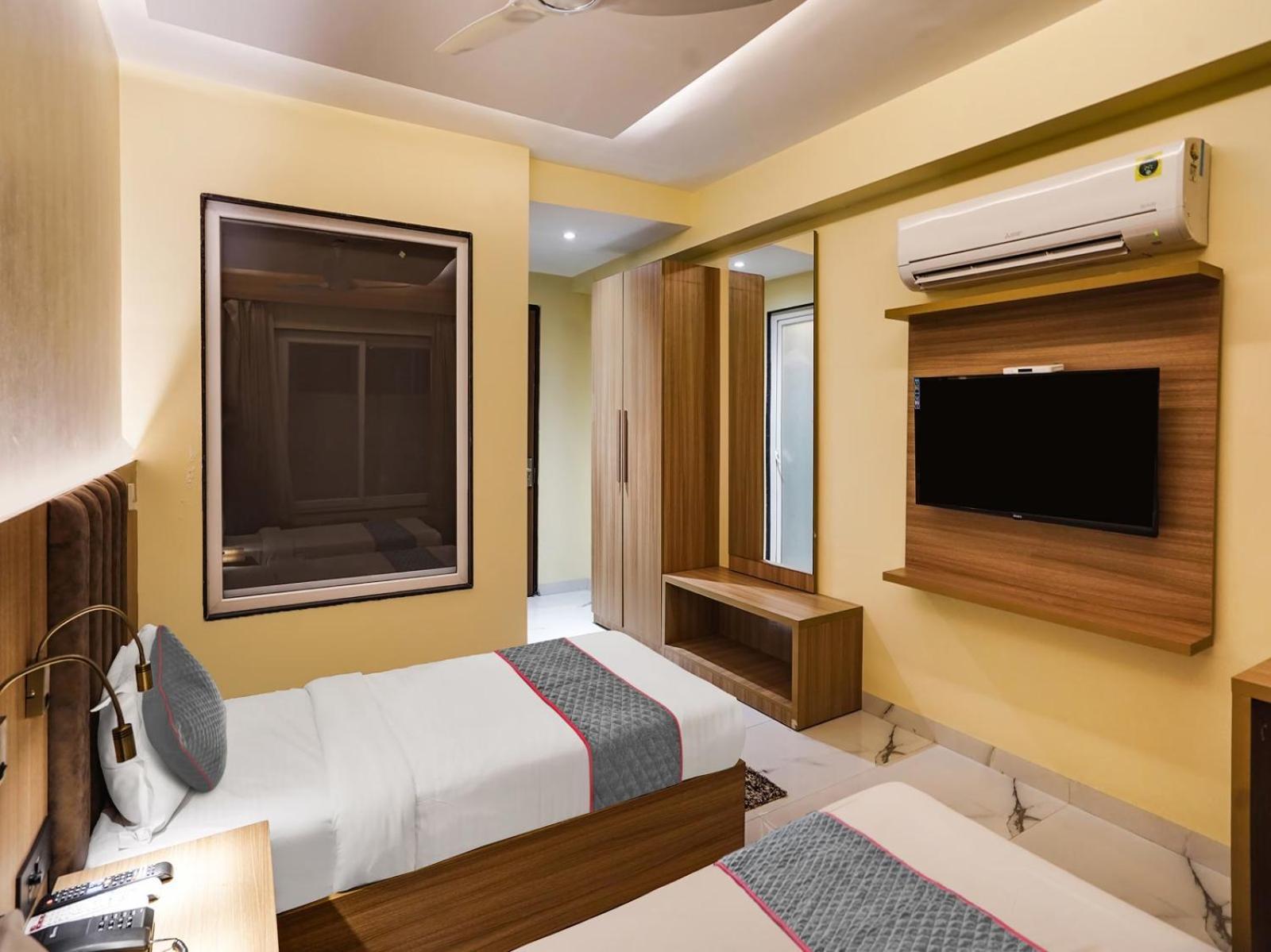 Grand Asian Plaza New Delhi
